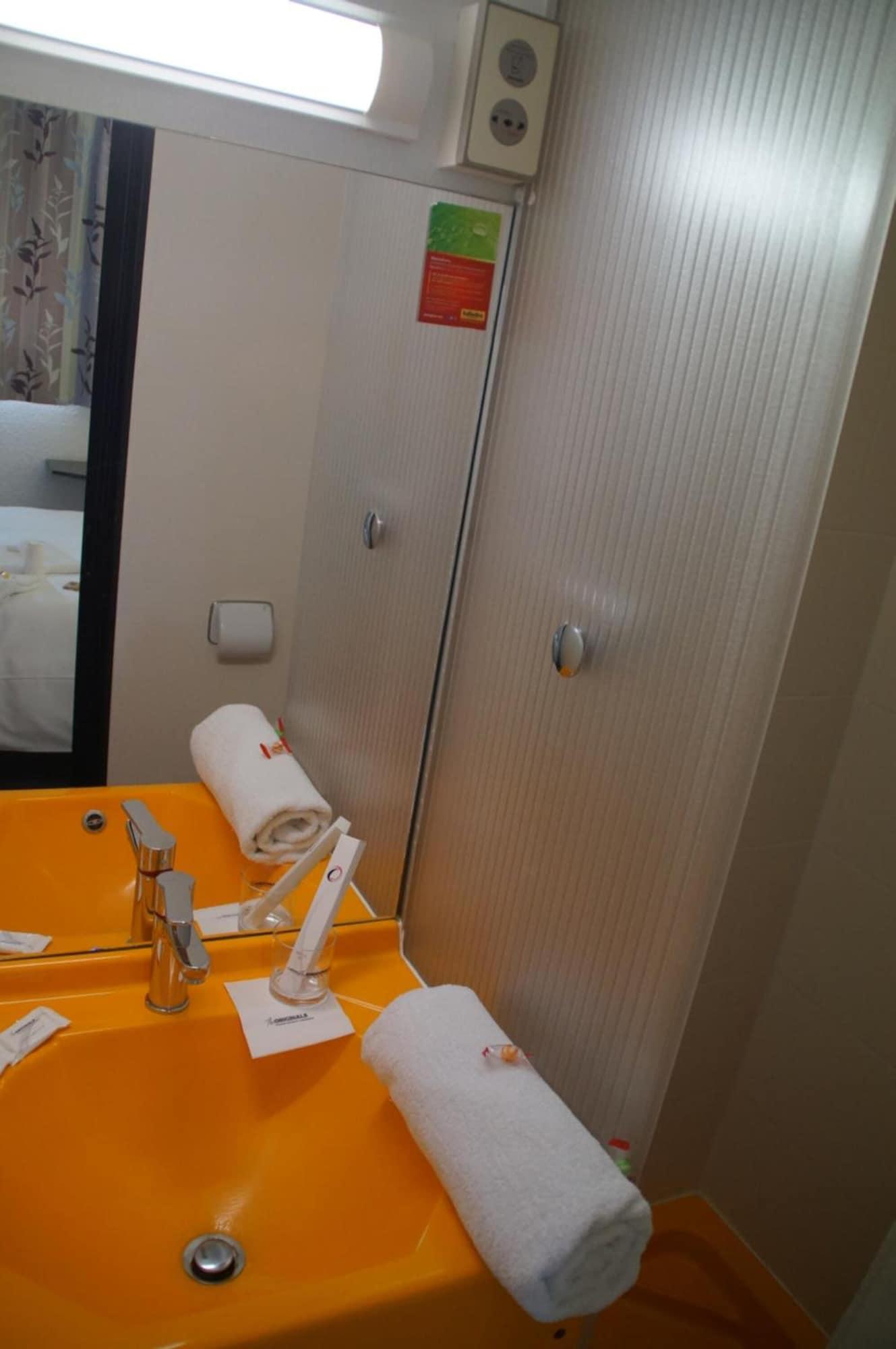The Originals Access Bourges Nord Hotell Saint-Doulchard Exteriör bild