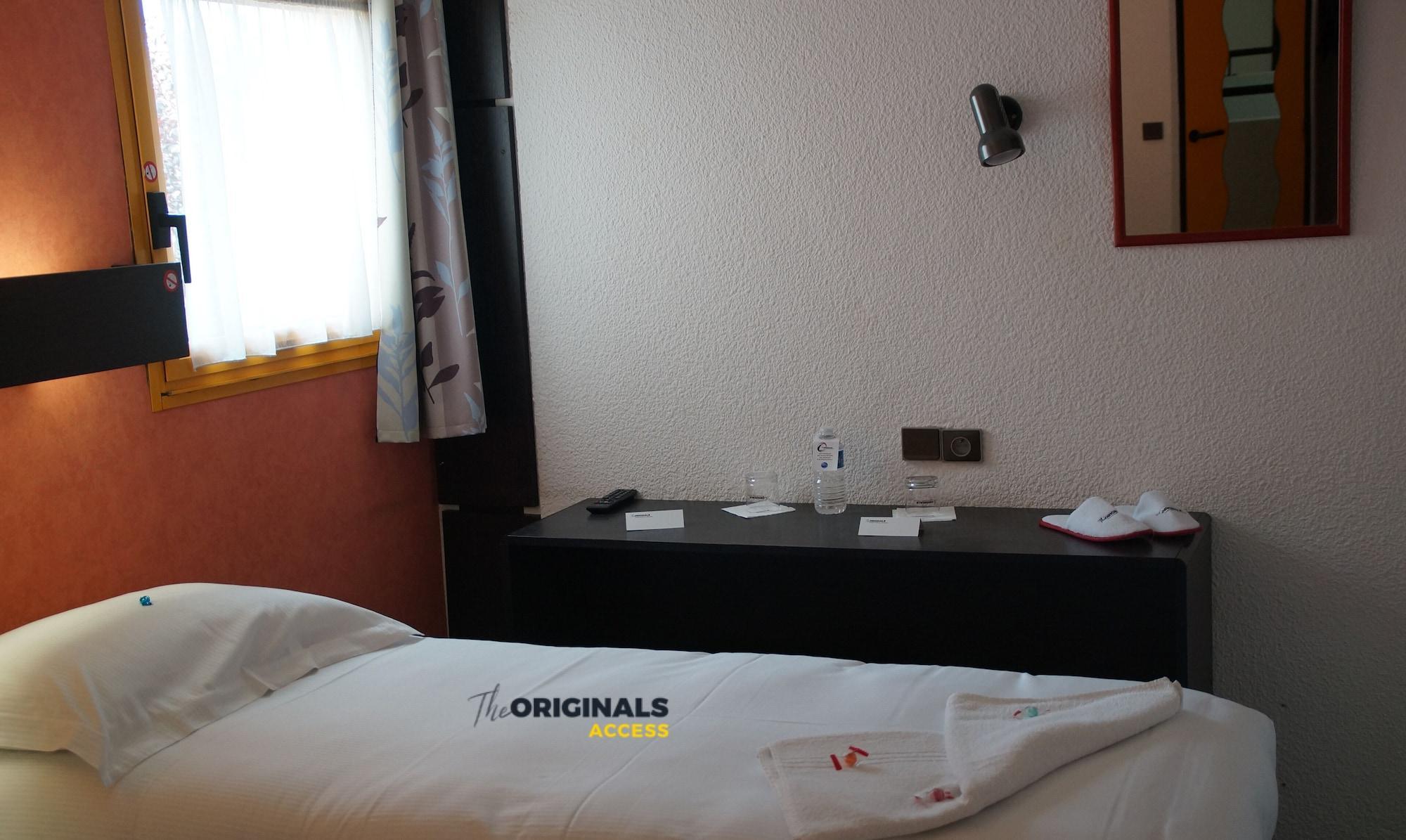 The Originals Access Bourges Nord Hotell Saint-Doulchard Exteriör bild