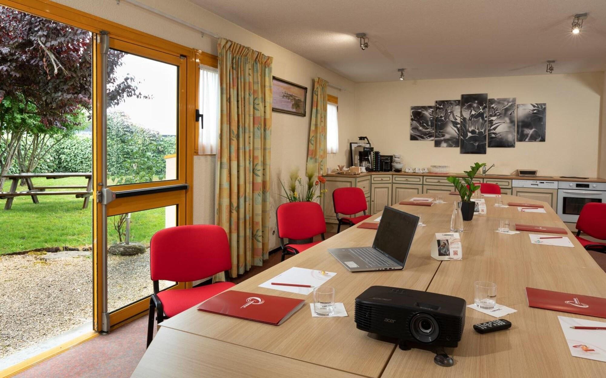 The Originals Access Bourges Nord Hotell Saint-Doulchard Exteriör bild