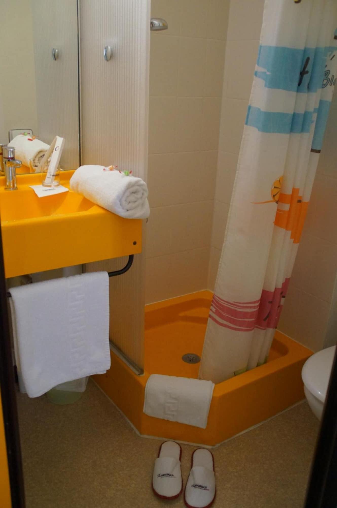 The Originals Access Bourges Nord Hotell Saint-Doulchard Exteriör bild